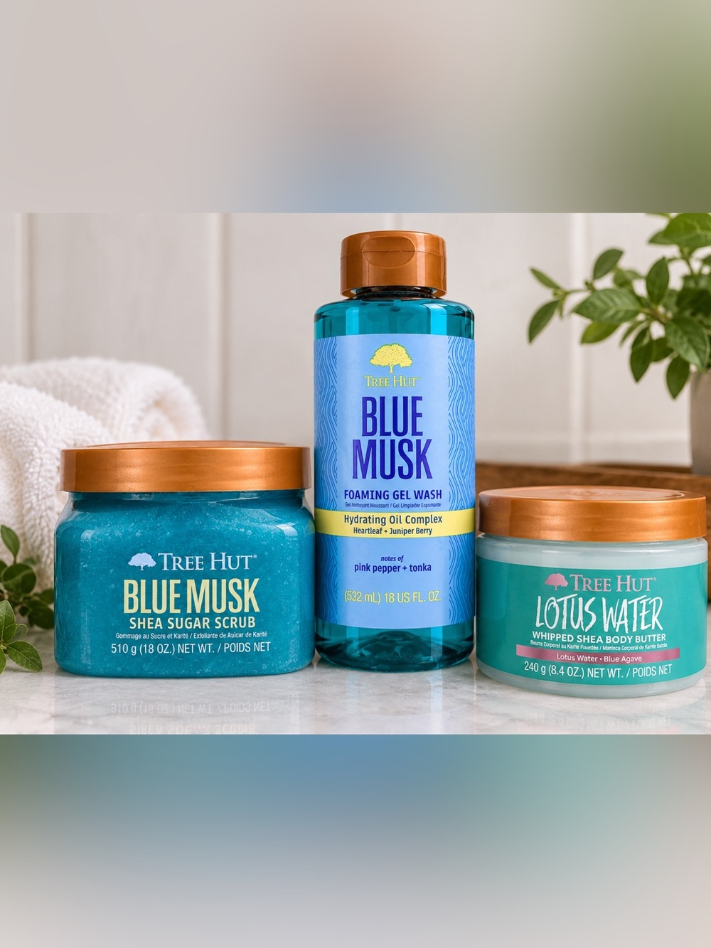 NEW 3 Piece Tree Hut Body Wash Set Blue Musk Foaming Gel Wash, Scrub, & Lotion